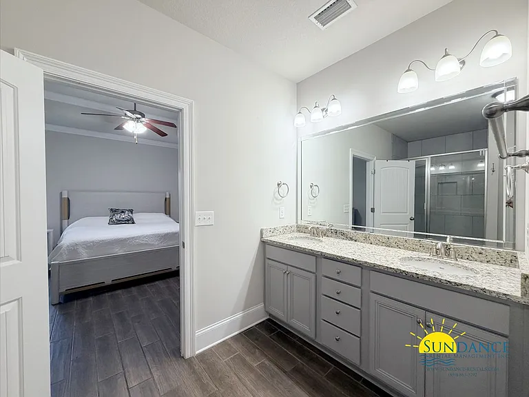 210 Tropical Breeze Dr — Photo 18