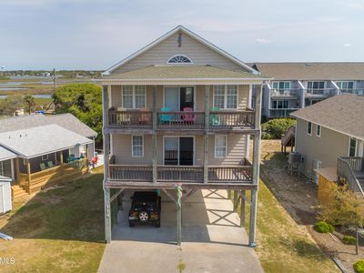 114 Seahorse Avenue, Surf City, NC, 28445