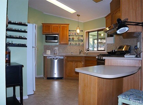 4th image of 2642 Chaise Dr