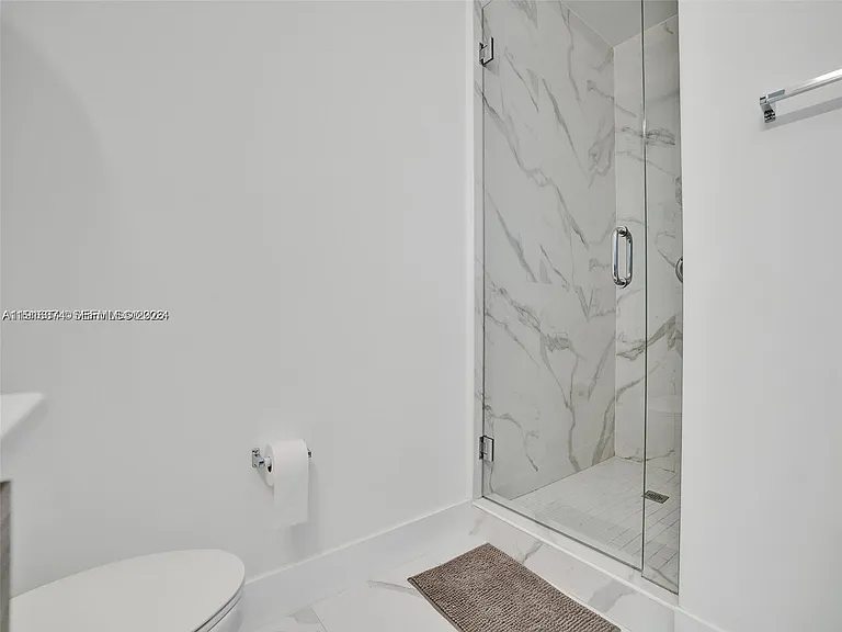 4100 SW 64th Ave #308 — Photo 14