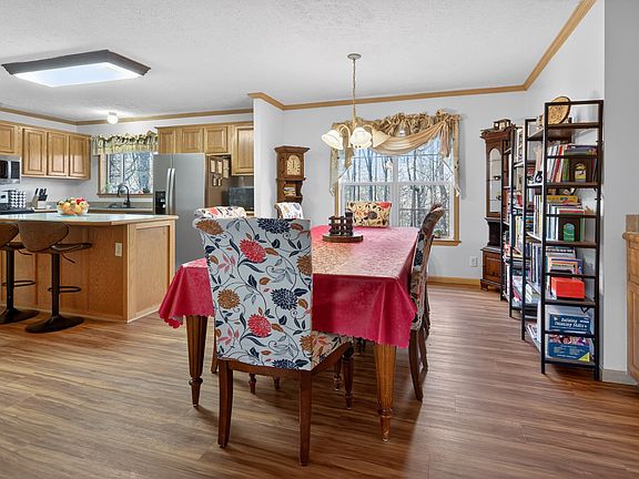 3rd image of 1005 Peery Rd