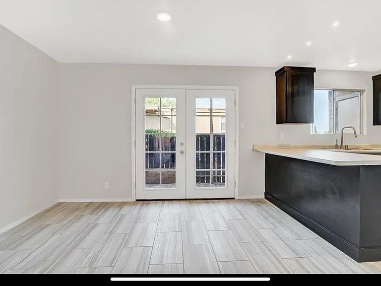 1644 Lomaland Dr #108 — Photo 6