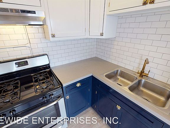 5th image of 758 S Ardmore Ave APT 402