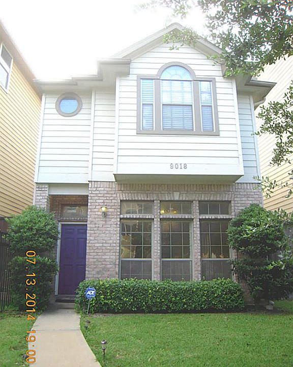018 Lakes at 610 Drive. Please come and visit this lovely freestanding patio home. You will be glad 