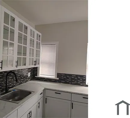 43 N Menard Ave #1 — Photo 1