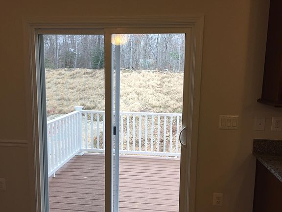 4th image of 215 Hidden Brook Dr