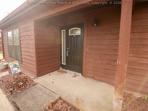 104 Trappers Pl, Charleston, WV 25314