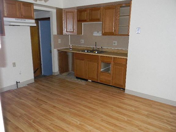 5th image of 23340 Lori Dr