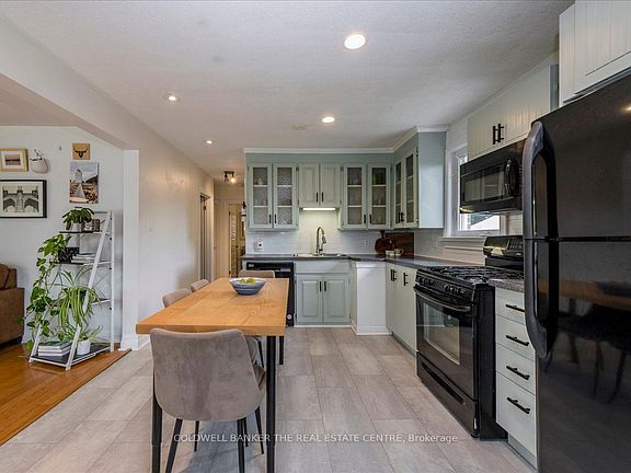 4th image of 18 Agnes St