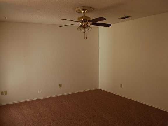 4th image of 10257 Maverick Dr