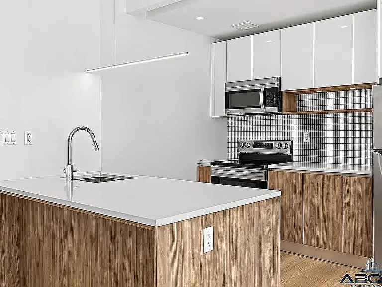 100 Lenox Rd #4F — Photo 2
