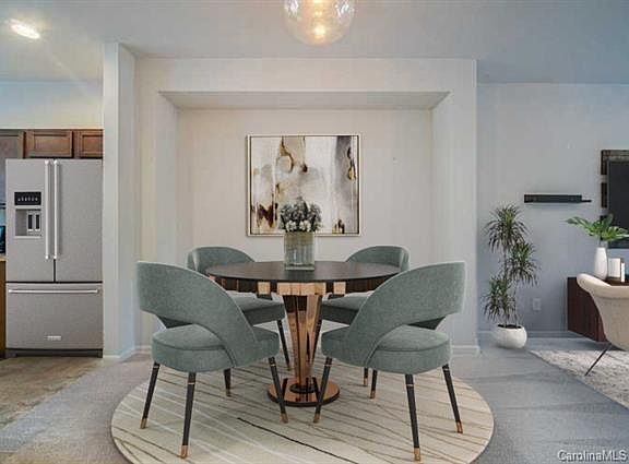 5th image of 116 Village Place Dr