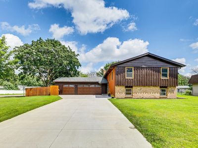 14700 Dory Ct, Apple Valley, MN, 55124