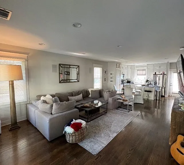 620 Chesterfield Way — Photo 4