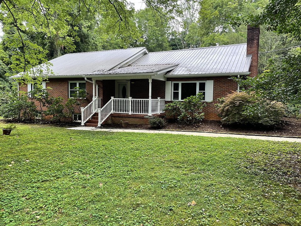 1st image of 1312 Iris Ave