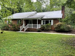 1312 Iris Ave, Johnson City, TN 37601