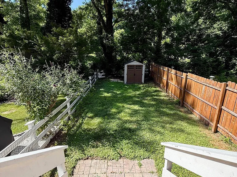 22 Balligomingo Rd — Photo 25