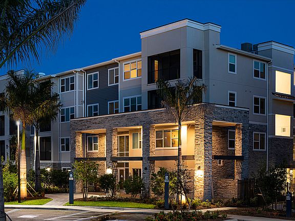 4th image of 8851 Us Highway 19 N APT 1414
