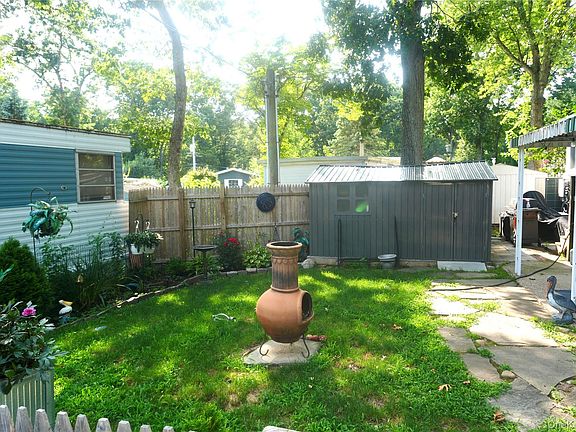 3rd image of 658 Sound Avenue #E-6