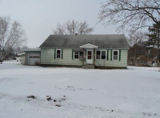 304 W 2nd St, Friendship, WI 53934