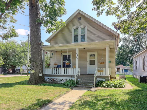 1045 Grand Blvd, Aurora, IL 60505