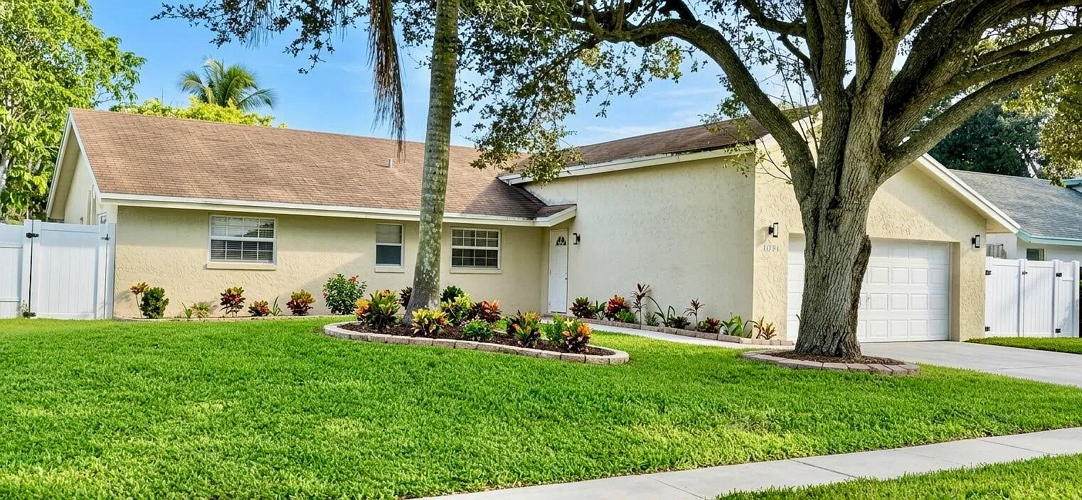 3 bed, 2.0 bath, 1480 sqft, $2,795 — Photo 1