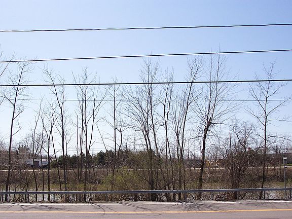 Watch the sunset in the Western sky over the GENESEE RIVER!