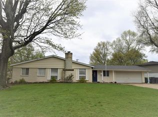 341 Todd Ln, Belleville, IL 62221