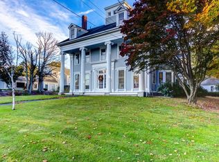 25 E Main St, Hopkinton, MA 01748