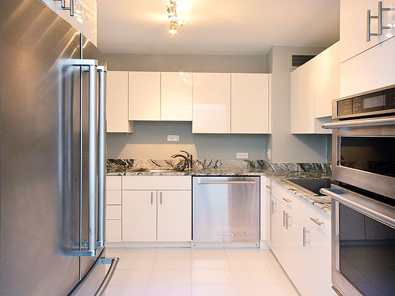 4th image of 3600 N Lake Shore Dr APT 621