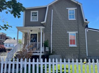 212 Church St SE APT 102, Leesburg, VA 20175