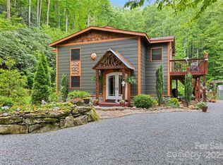 640 Pot Leg Rd, Waynesville, NC 28785