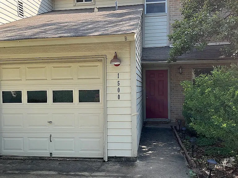 1500 Cinnamon Path #A — Photo 3