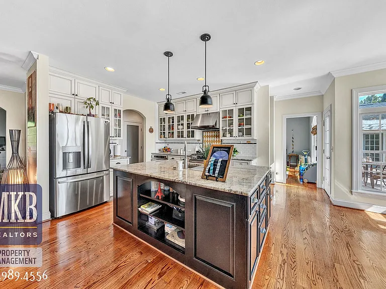 7621 Nandina Dr — Photo 16