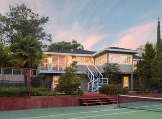 25840 Vinedo Ln, Los Altos Hills, CA 94022