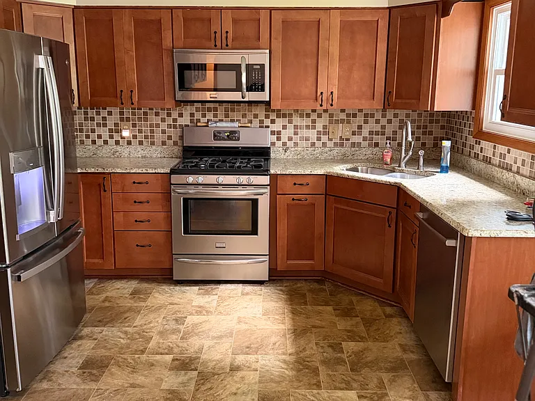 54 Castleton Ct — Photo 4