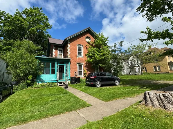 215 Mead Ave, Corry, PA 16407