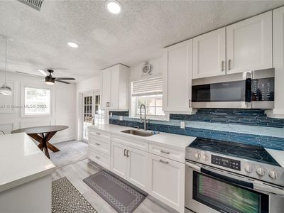 5717 SW 38th St, West Park, FL, 33023
