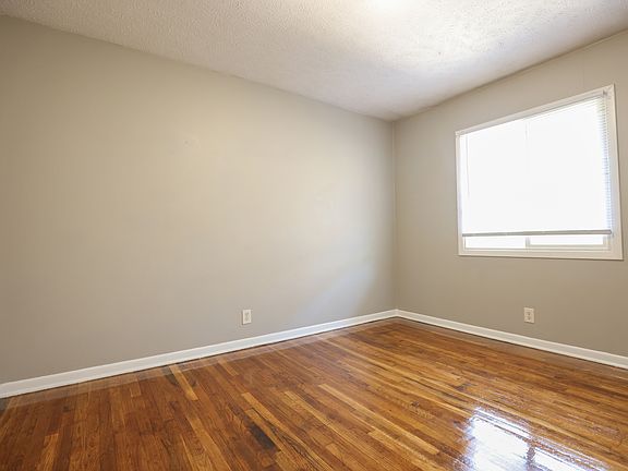 4th image of 4916 California St #11289538