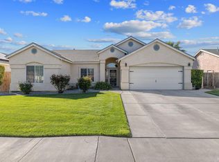 1587 Persimmon St, Lemoore, CA 93245