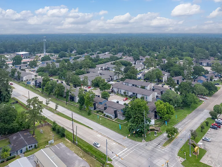 Estates at Cypress — Photo 9