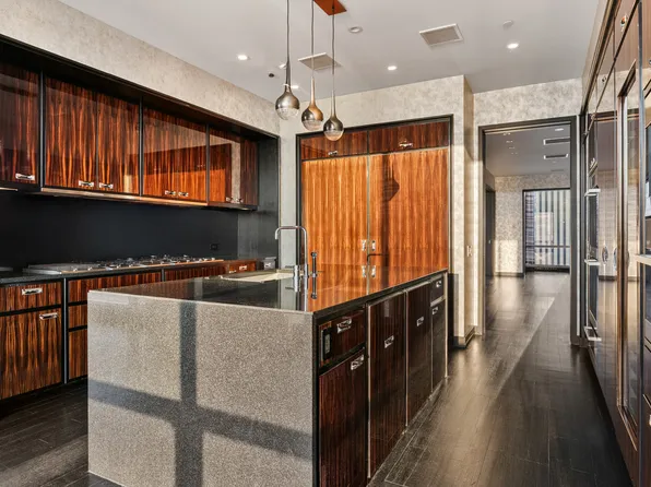 157 West 57th Street image 12 of 30