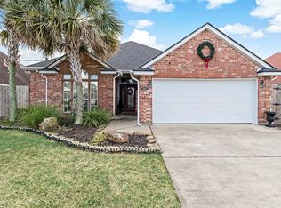 316 Shannon Ln, Nederland, TX 77627