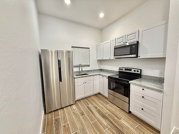 5th image of 6704 W Luke Ave #1