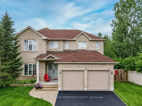 4 Gold Park Gate, Essa, ON L3W 0C2