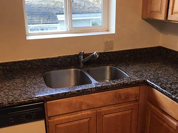 4th image of 10317 20th Ave NE