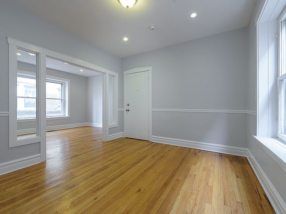 2nd image of 3010 N California Ave Rear 1R