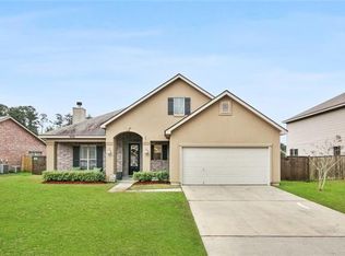 456 Autumn Haven Cir, Lacombe, LA 70445