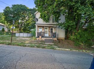 28 S 5th St, Sharpsville, PA