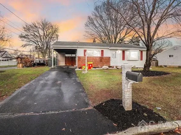400 Clinton Ave, Middlesex, NJ 08846